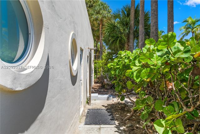 9999 Collins Ave 9J, Bal Harbour, FL 33154