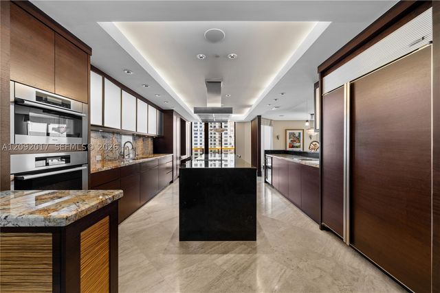 9999 Collins Ave 9J, Bal Harbour, FL 33154