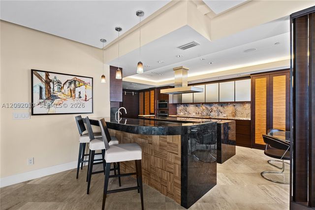 9999 Collins Ave 9J, Bal Harbour, FL 33154