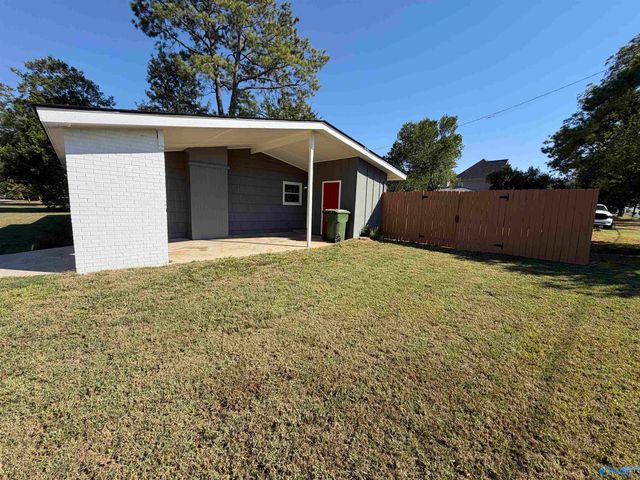 1000 Lowell Drive, Huntsville, AL 35801