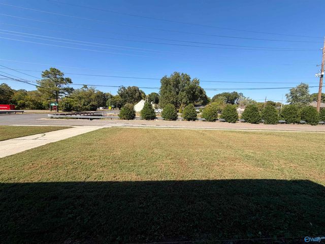 1000 Lowell Drive, Huntsville, AL 35801