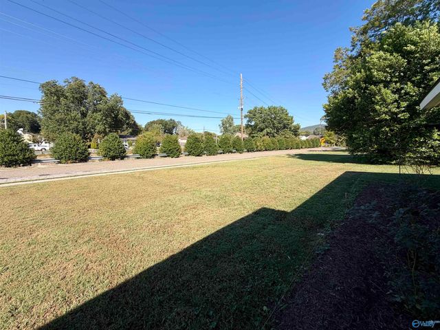 1000 Lowell Drive, Huntsville, AL 35801