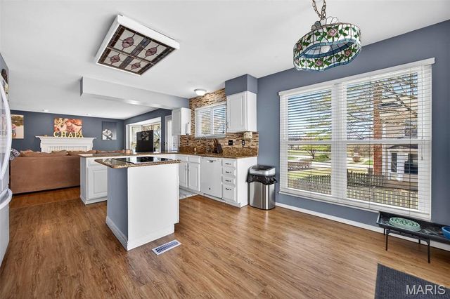 1 Belcourt Circle, St Charles, MO 63304