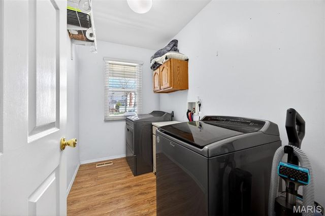 1 Belcourt Circle, St Charles, MO 63304