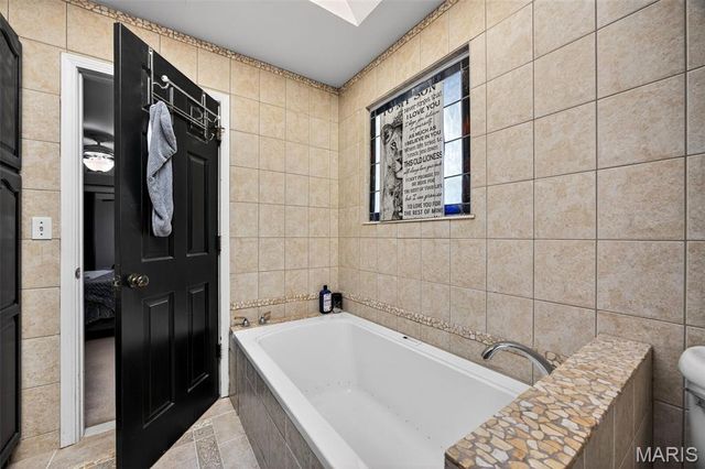 1 Belcourt Circle, St Charles, MO 63304