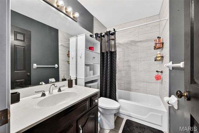 1 Belcourt Circle, St Charles, MO 63304