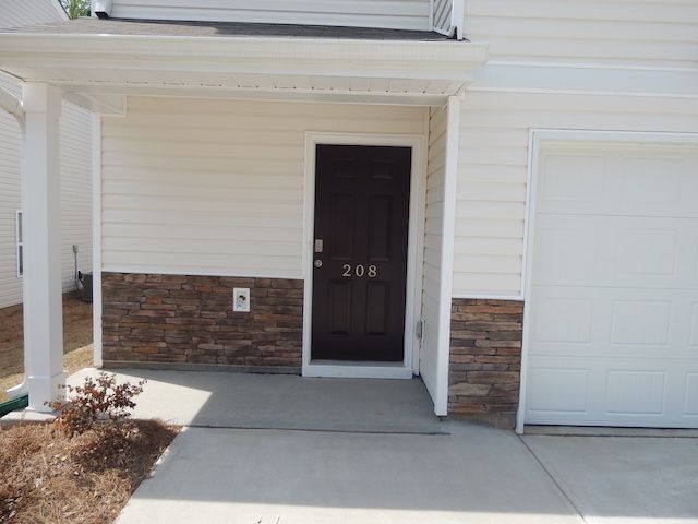 208 Oakmont Valley Trail, Seneca, SC 29678