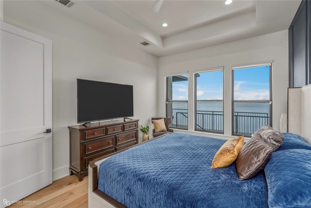 6042 S Lakeshore Drive, Shreveport, LA 71119