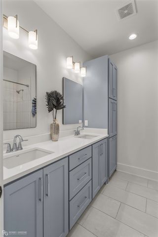 6042 S Lakeshore Drive, Shreveport, LA 71119