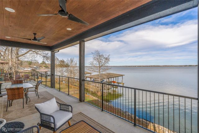 6042 S Lakeshore Drive, Shreveport, LA 71119