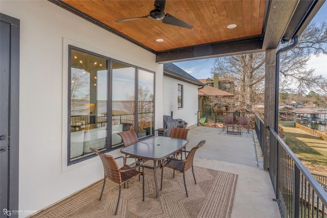 6042 S Lakeshore Drive, Shreveport, LA 71119