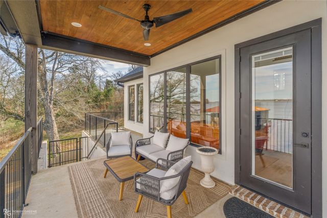 6042 S Lakeshore Drive, Shreveport, LA 71119