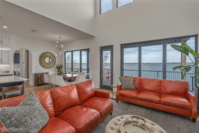 6042 S Lakeshore Drive, Shreveport, LA 71119