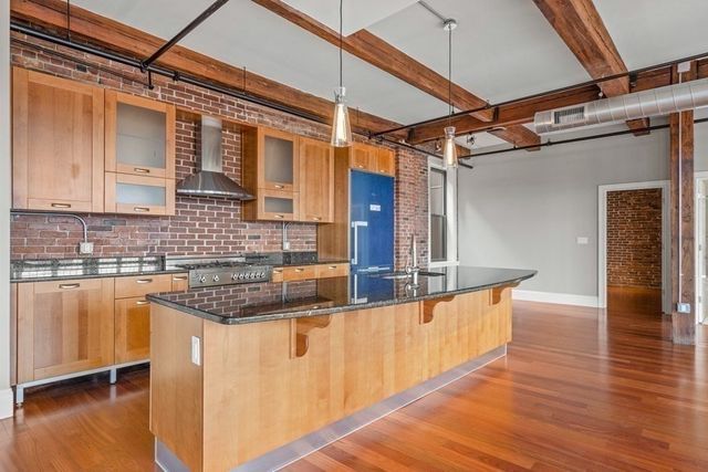 126 N. Washington 3, Boston, MA 02114