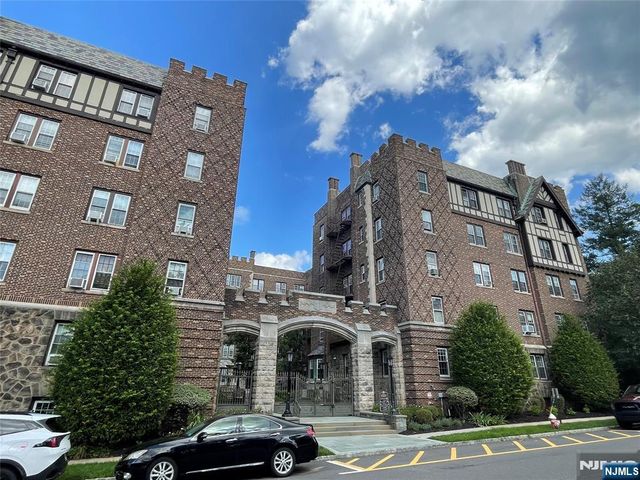 275 Engle Street G5, Englewood, NJ 07631