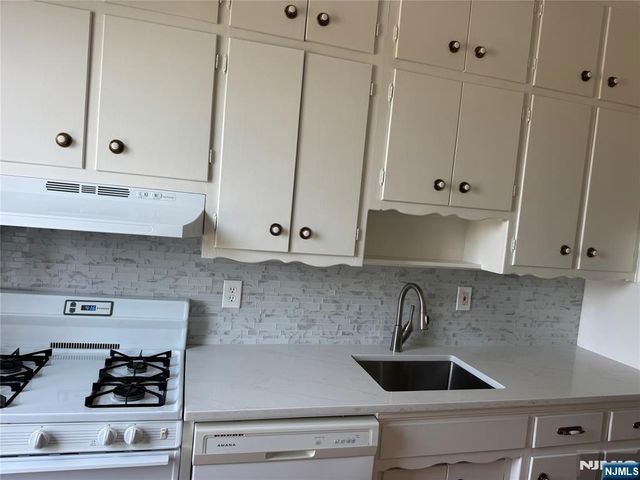 275 Engle Street G5, Englewood, NJ 07631