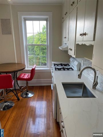 275 Engle Street G5, Englewood, NJ 07631