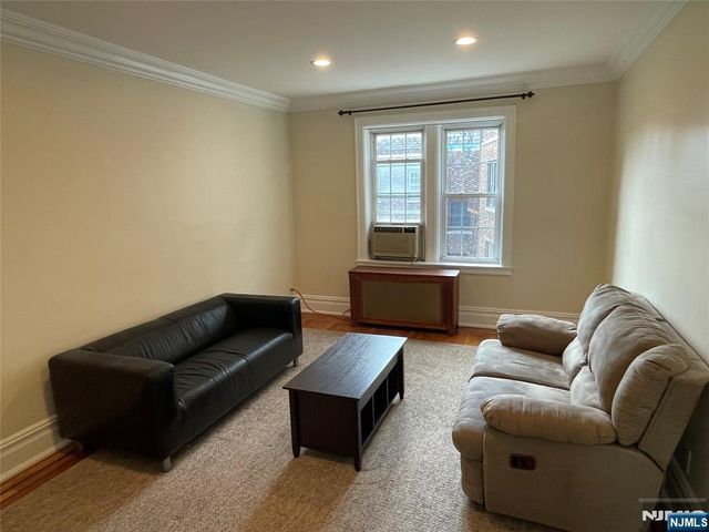 275 Engle Street G5, Englewood, NJ 07631