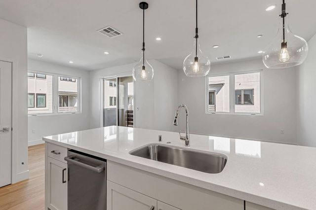 1115 Juana Court, Palo Alto, CA 94303