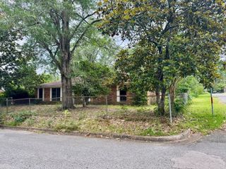 420 S Hyde Street, Woodville, TX 75979