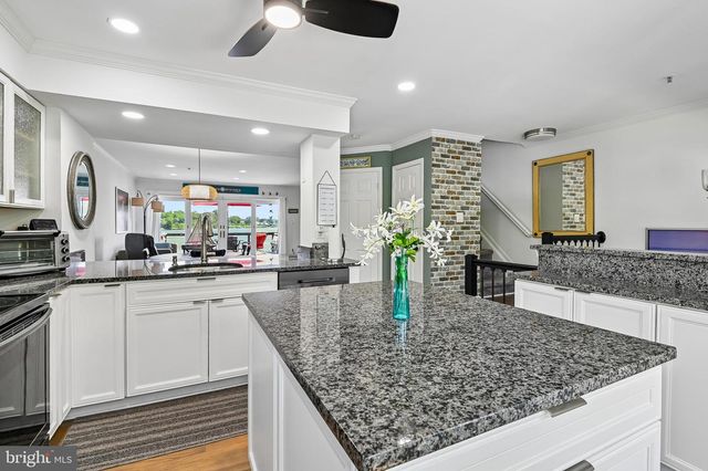 1305 SEA SHELL CT, Stoney Beach, MD 21226