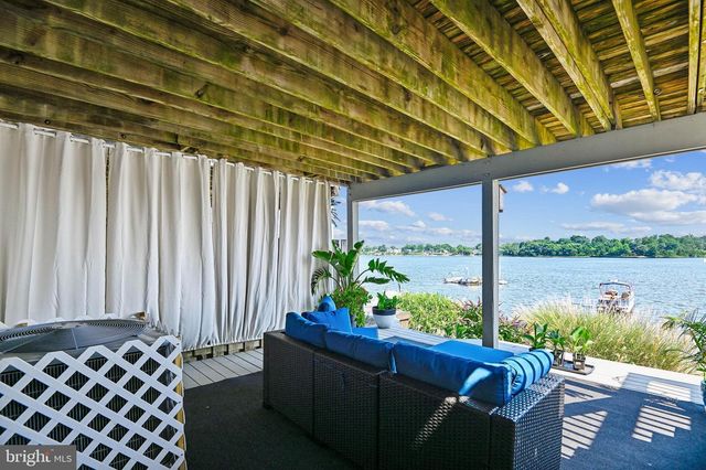 1305 SEA SHELL CT, Stoney Beach, MD 21226