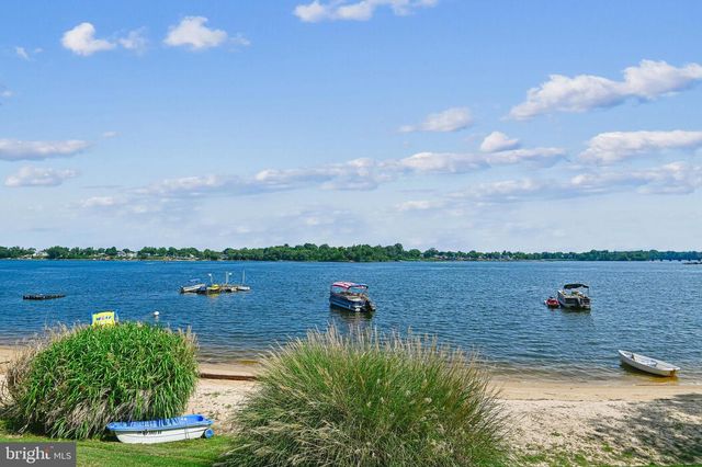 1305 SEA SHELL CT, Stoney Beach, MD 21226