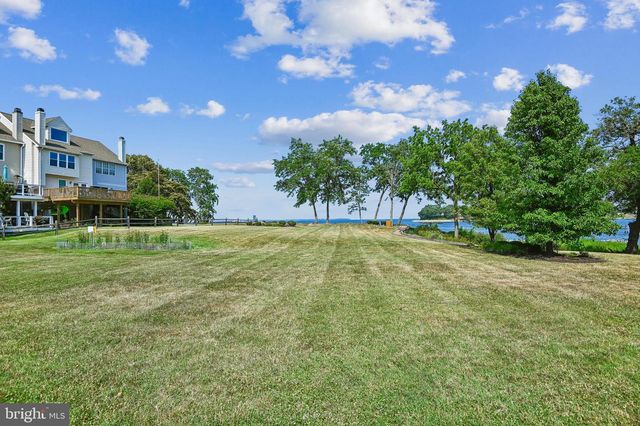 1305 SEA SHELL CT, Stoney Beach, MD 21226