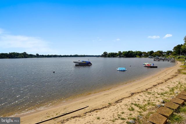 1305 SEA SHELL CT, Stoney Beach, MD 21226