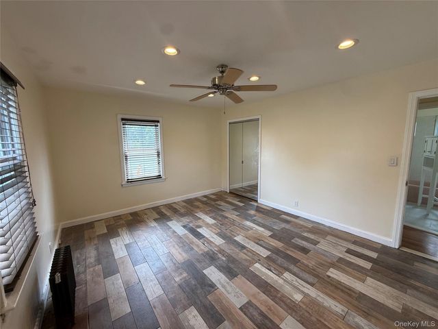 730 Cottage St, Uniondale, NY 11553