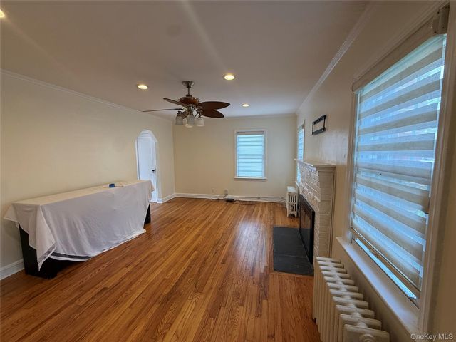 730 Cottage St, Uniondale, NY 11553