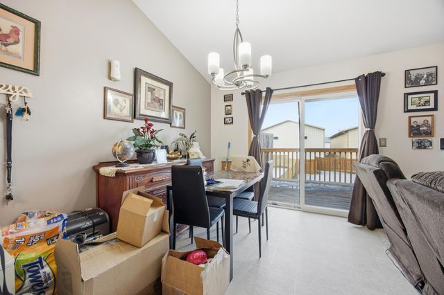 1022 4th Avenue W, West Fargo, ND 58078