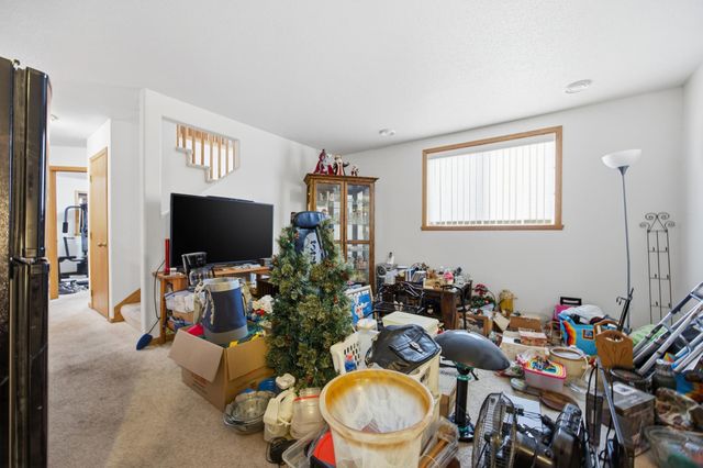 1022 4th Avenue W, West Fargo, ND 58078