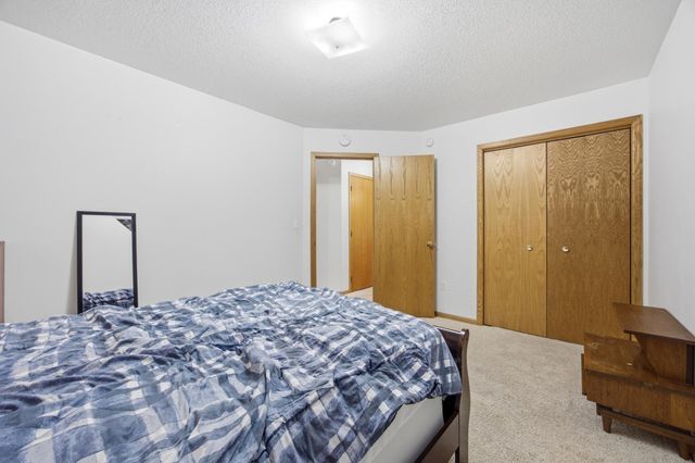 1022 4th Avenue W, West Fargo, ND 58078