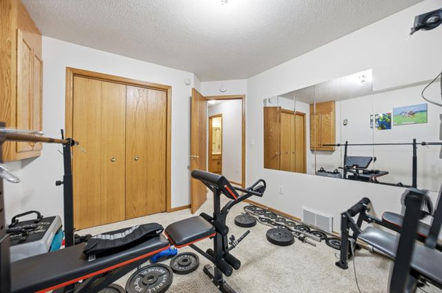 1022 4th Avenue W, West Fargo, ND 58078