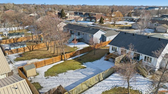 1022 4th Avenue W, West Fargo, ND 58078