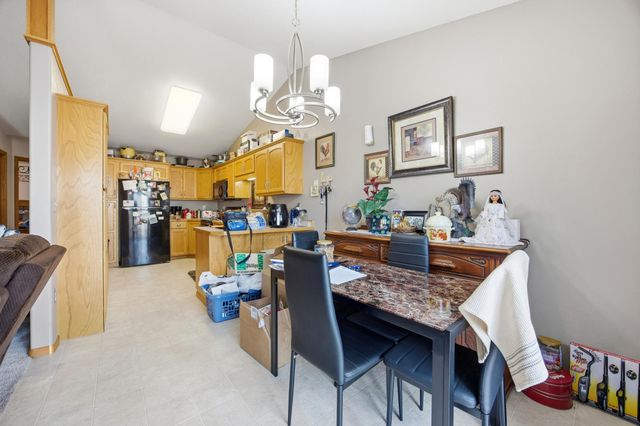 1022 4th Avenue W, West Fargo, ND 58078