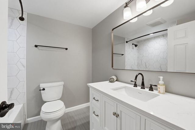 413 APPLETREE DR NE, Leesburg, VA 20176