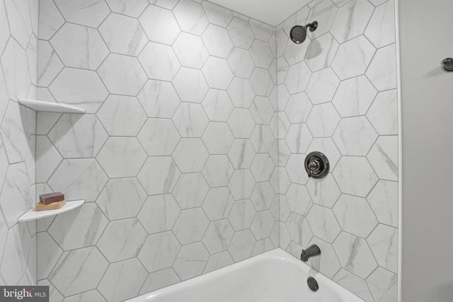 413 APPLETREE DR NE, Leesburg, VA 20176