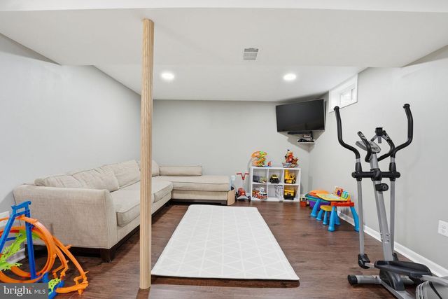 413 APPLETREE DR NE, Leesburg, VA 20176