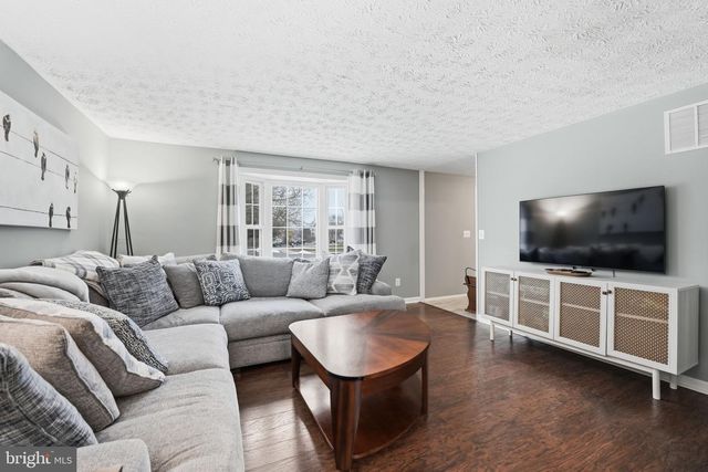 413 APPLETREE DR NE, Leesburg, VA 20176