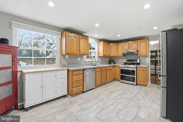 413 APPLETREE DR NE, Leesburg, VA 20176