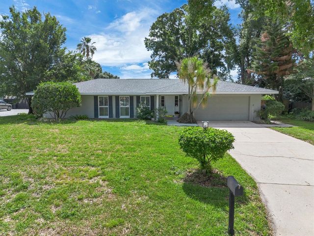 136 LAKE MARIAM ROAD SE, Winter Haven, FL 33884