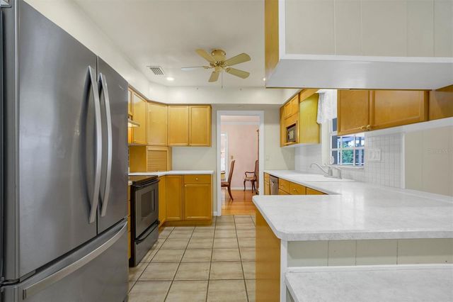 136 LAKE MARIAM ROAD SE, Winter Haven, FL 33884