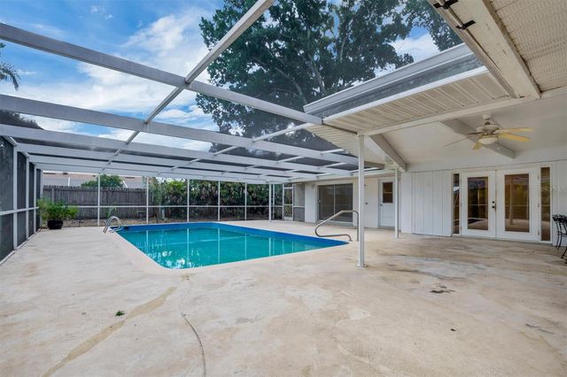 136 LAKE MARIAM ROAD SE, Winter Haven, FL 33884