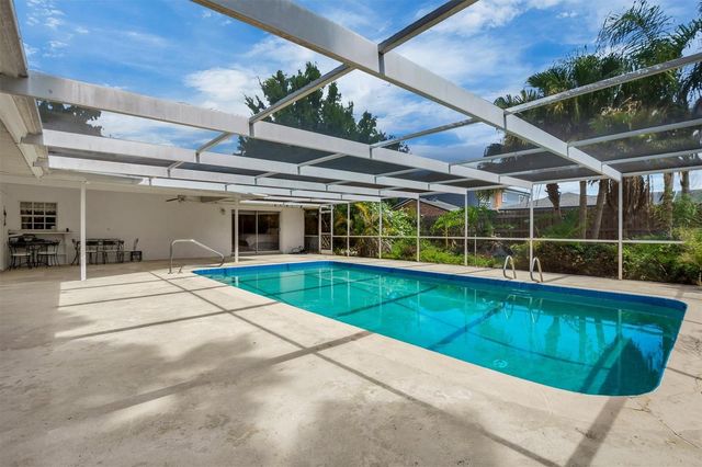 136 LAKE MARIAM ROAD SE, Winter Haven, FL 33884