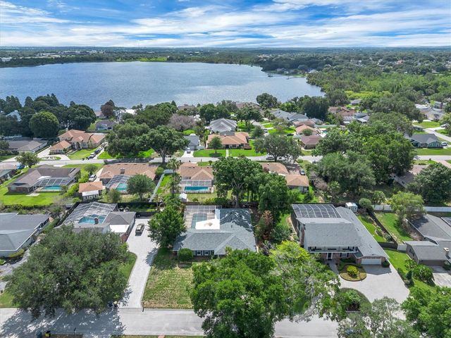 136 LAKE MARIAM ROAD SE, Winter Haven, FL 33884