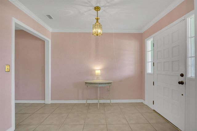 136 LAKE MARIAM ROAD SE, Winter Haven, FL 33884