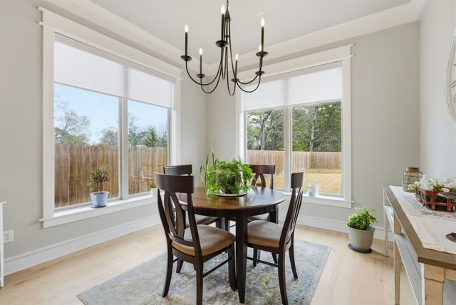 416 Deer Point Cove, Chandler, TX 75758