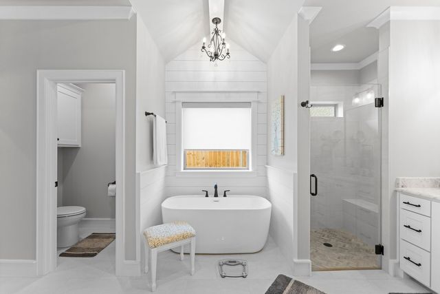 416 Deer Point Cove, Chandler, TX 75758